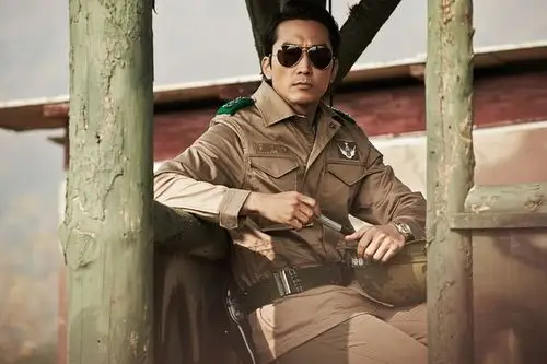 这里有更多帅军官