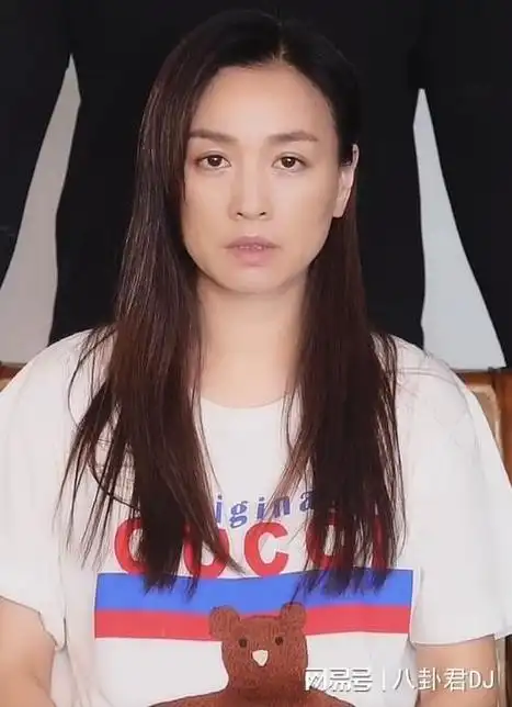 近日刷到张庭素颜照大家觉得张庭这状态多少岁