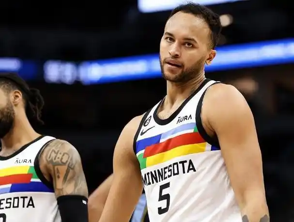 森林狼客胜独行侠,中国球员李凯尔立功劳|马刺队|勇士队|孟菲斯灰熊队