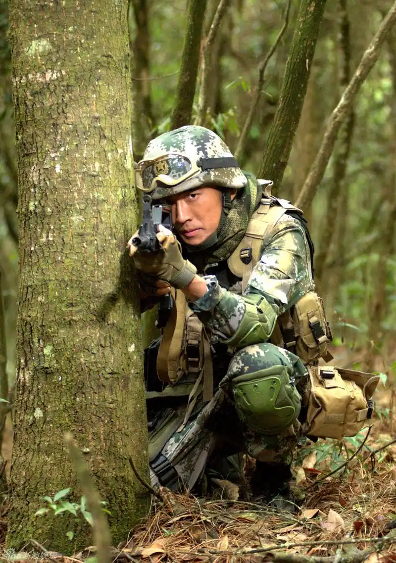 新浪娱乐讯 张博在电视剧《战雷》饰演的高等由一个