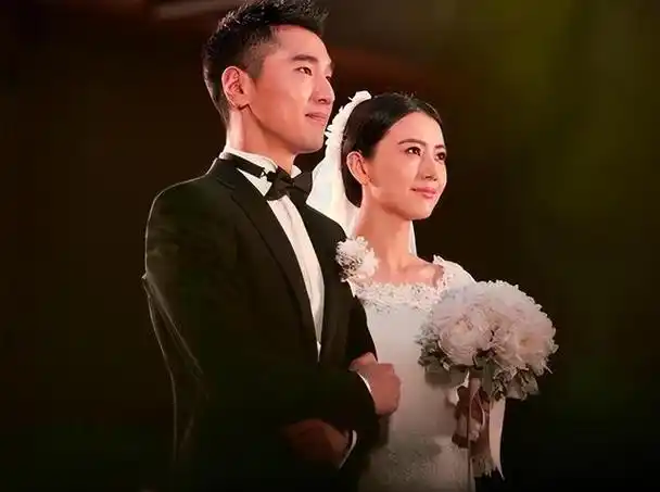 高圆圆结婚后,丈夫赵又廷变化不大,她却像换了个人