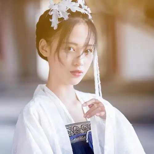 汉服古装佳人_微信头像女图片_扣扣居