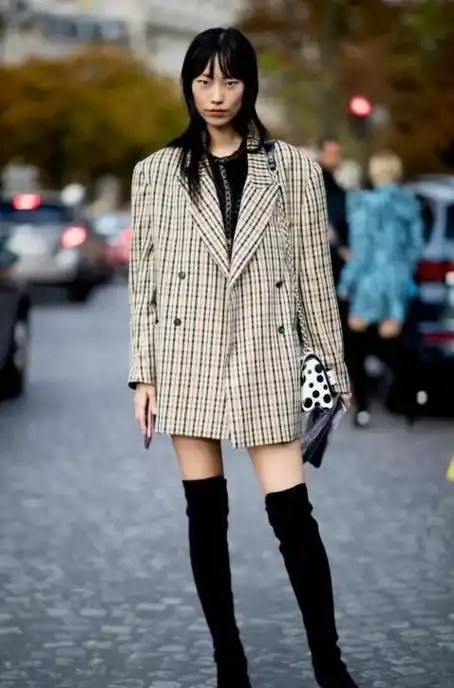 时尚并不只是跟随潮流,更是要发掘内心的声音,追随内心的喜好,并在