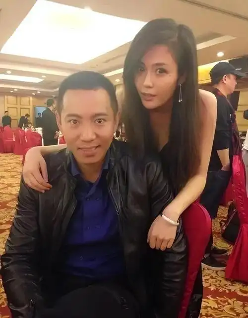 回顾阿斯茹:嫁给瘫痪的谷智鑫,不照顾8年,两度错失婚礼成遗憾