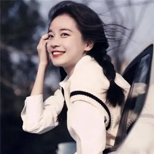 淡雅女生头像图片