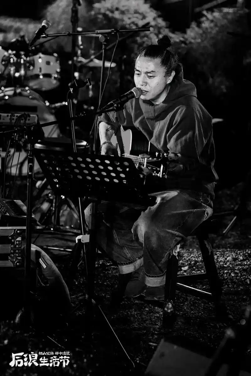 感谢痛仰乐队,期待下次还可以有机会与高虎叔叔合作!