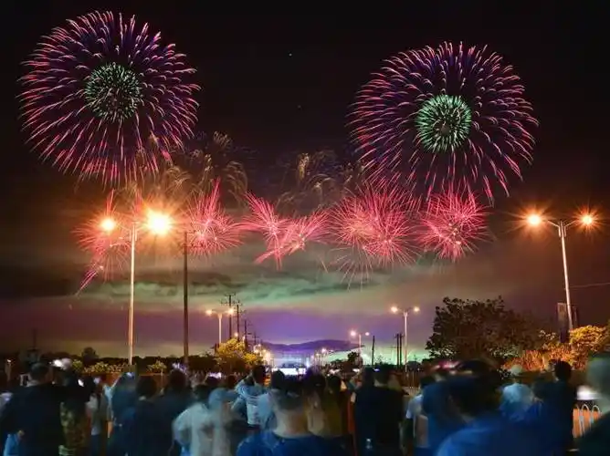 四支队伍齐聚浏阳天空剧院打造视觉盛"焰"_焰火_烟花_产业