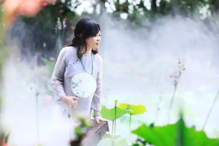 心静如水 荷塘月色一样美