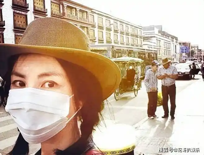 谢霆锋王菲机场被偶遇,复合十年依旧矢志不渝,感情融洽羡煞旁人_玄学