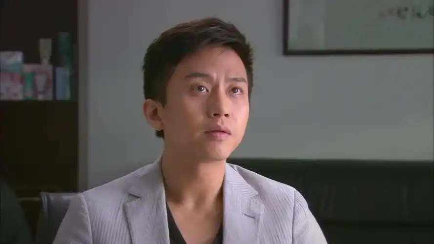 相爱十年:肖然开了公司,本是件好事,没想到现在却被他盯上了