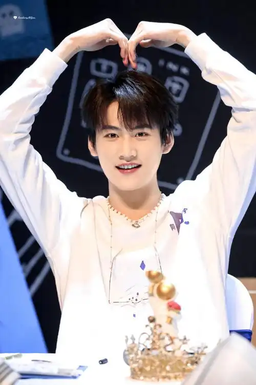 969370159891延迟分享一些可爱小狗92@into1-周柯宇