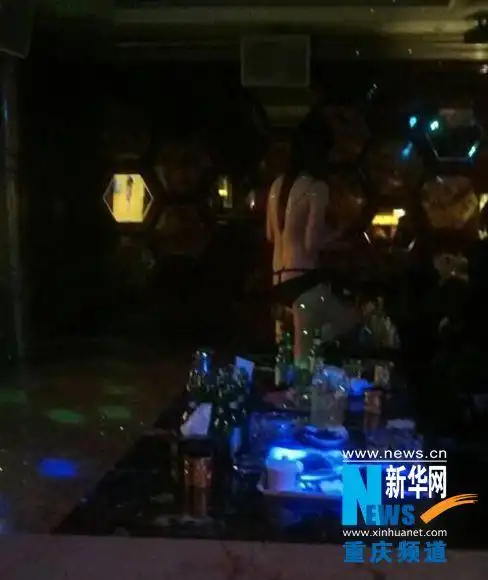 网曝重庆一ktv涉黄 包房内大跳脱衣舞