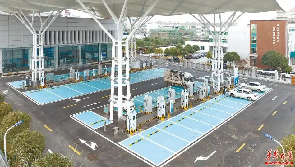 湖南首座光储超充检智能充电站投运