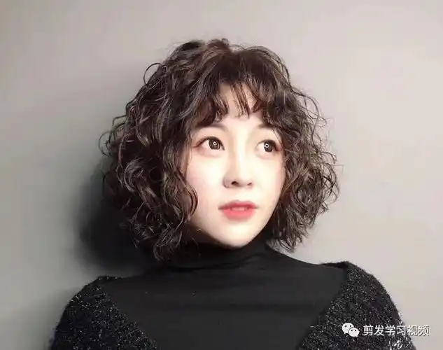 "筷子烫"发型火了