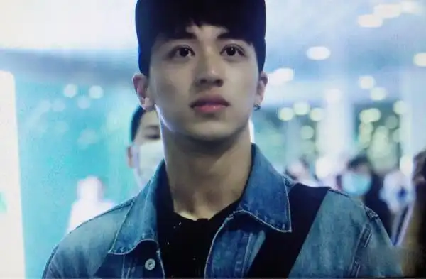 但现在好了,2017年3月30日,有许魏洲出席并得