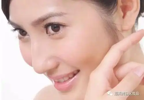 纯一臻白让你拥有皙白肌肤