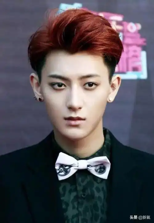 吴倩黄子韬,揭杨幂发际线,戳吴倩额头的黄子韬