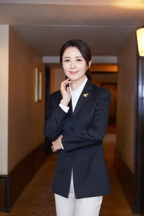 杨童舒_演员_作品_个人资料_简历_生日_经历_留言 - 酷乐米