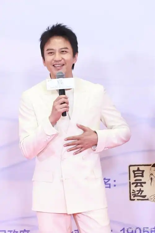 邓超:从叛逆少年,话剧演员到荧幕男神的跨界之路