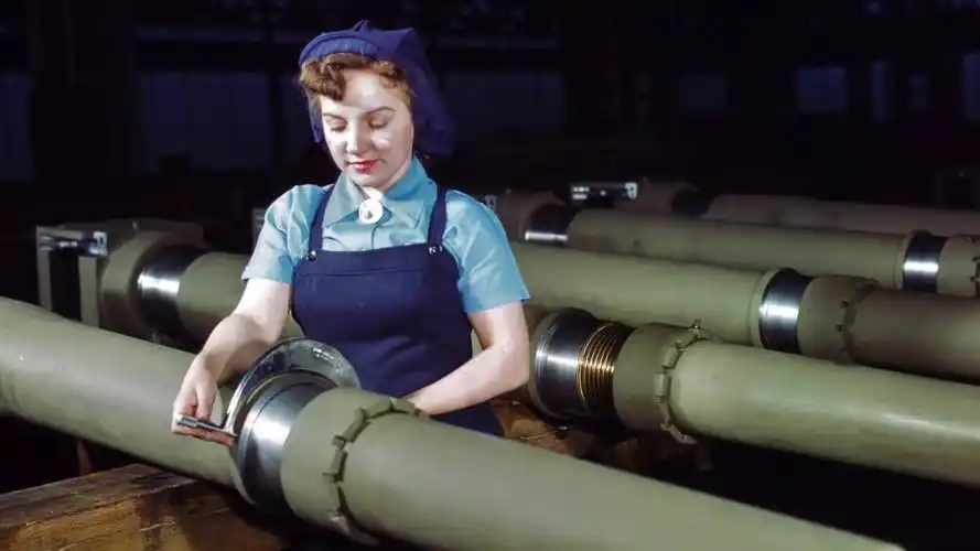 1940s工业革命3.1的北美洲=女性~军事工业~制造飞机坦克=真女权~男女