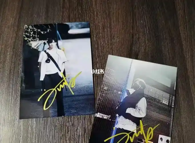 刘耀文亲笔签名#刘耀文  #签名