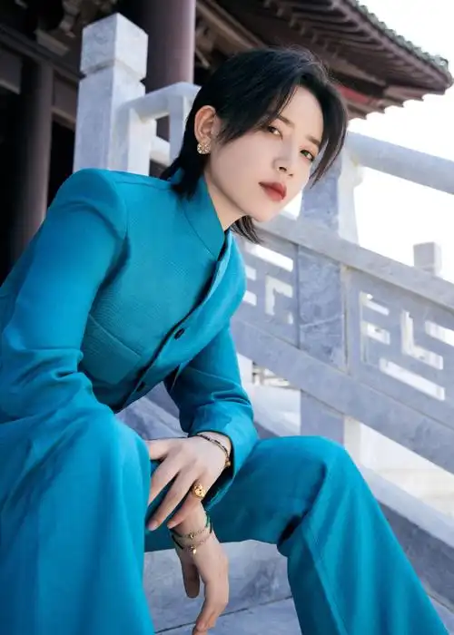 李斯丹妮戏腔混搭rap唱李白的诗