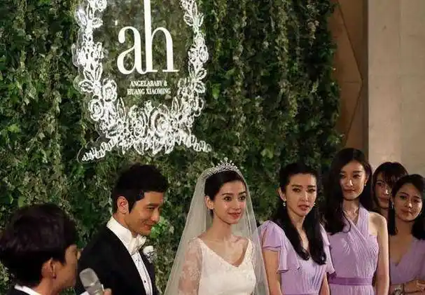 怪不得黄晓明要离婚看完angelababy的历届男友就全明白了