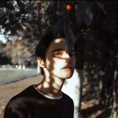 俄罗斯优质男头(唯美)_男生头像_我要个性网