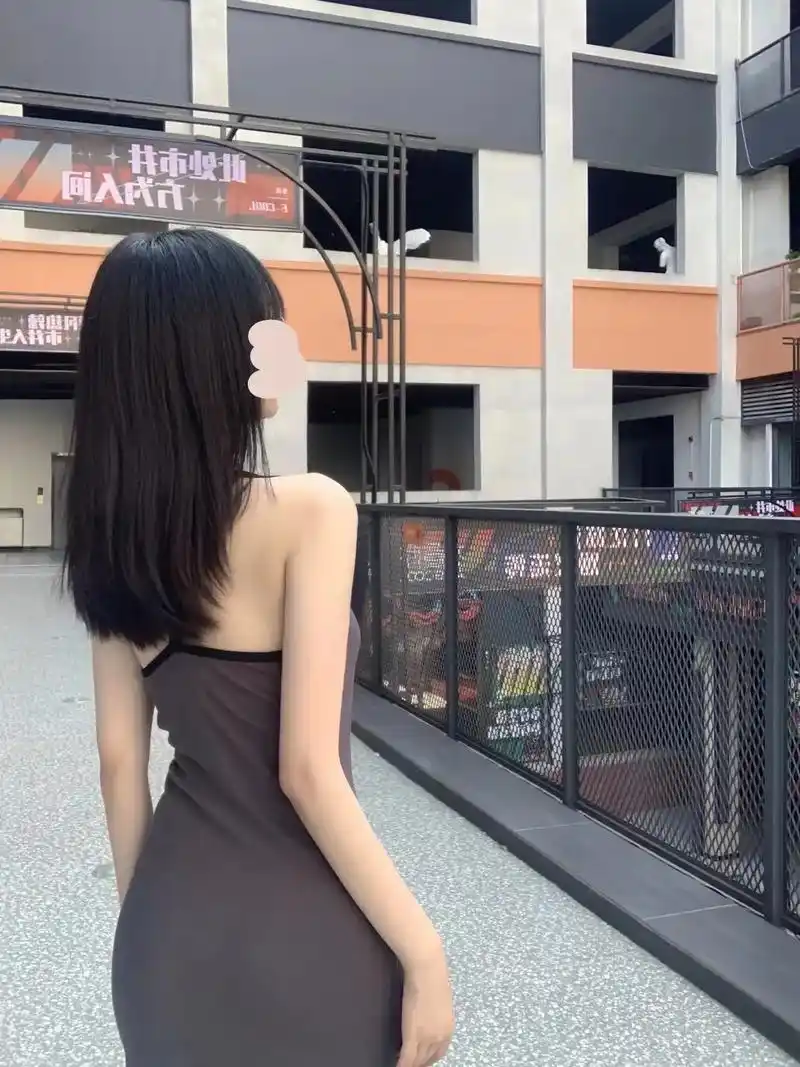 没照片了 发发之前的身材照吧 - 抖音