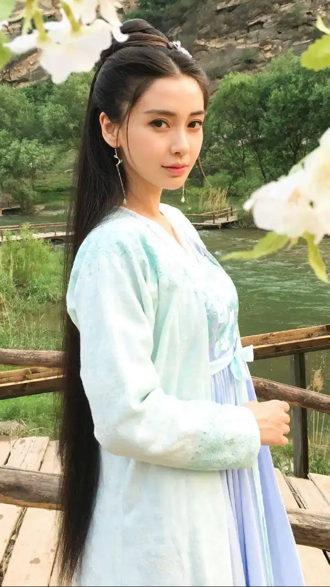 angelababy 杨颖 孤芳不自赏