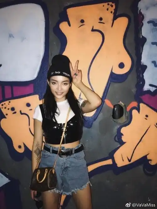 揭秘中国有嘻哈一战成名女rappervava不为人知秘密