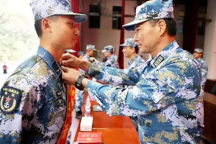 们永生难忘海军还有好多仪式其实这是建功海疆的决心这是保卫人民的承