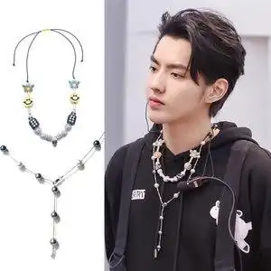 潮流合伙人吴亦凡同款硬核趣味项链珍珠笑脸骰子骷髅头蝴蝶沙粒款