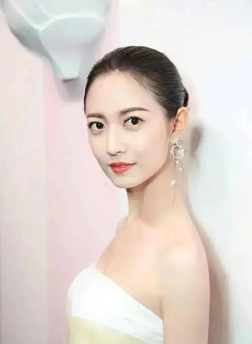 陈钰琪明星壁纸42