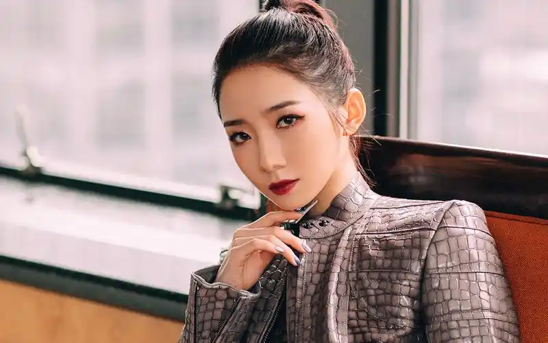 孟美岐高清电脑桌面壁纸图片