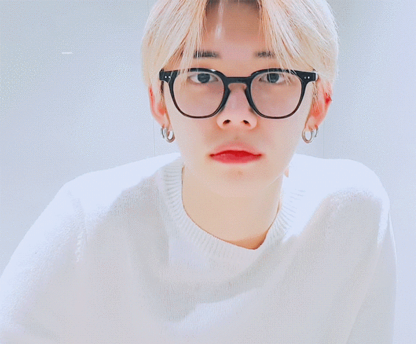 西八 要疯了 为什么我不能和崔然竣谈恋爱啊