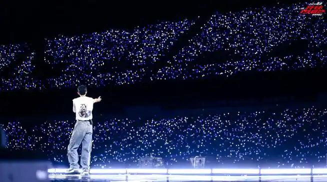 张杰未live开往1982巡回演唱会