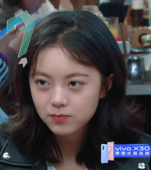 赵今麦一次发挥不好的红毯各个组的评论感觉她犯了.