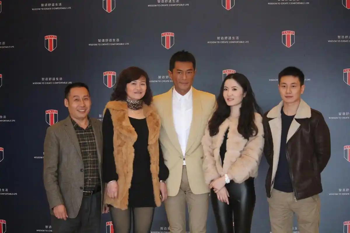 古天乐来啦 十年前与古天乐合影,2023年.9月23日古天乐 - 抖音