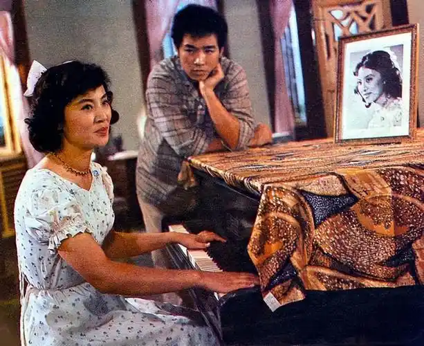 邓星 从小在秦怡身边长大 如今67岁 儿子成为她最大的骄傲|秦怡|演员