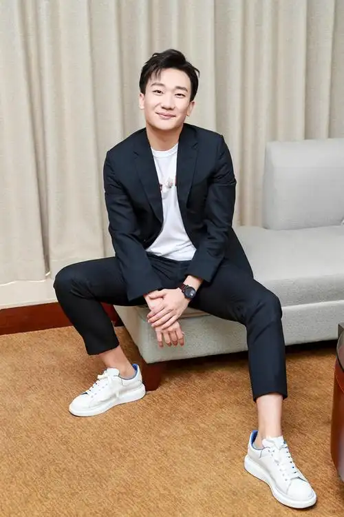 专访吴昊宸年轻演员的另一种模样