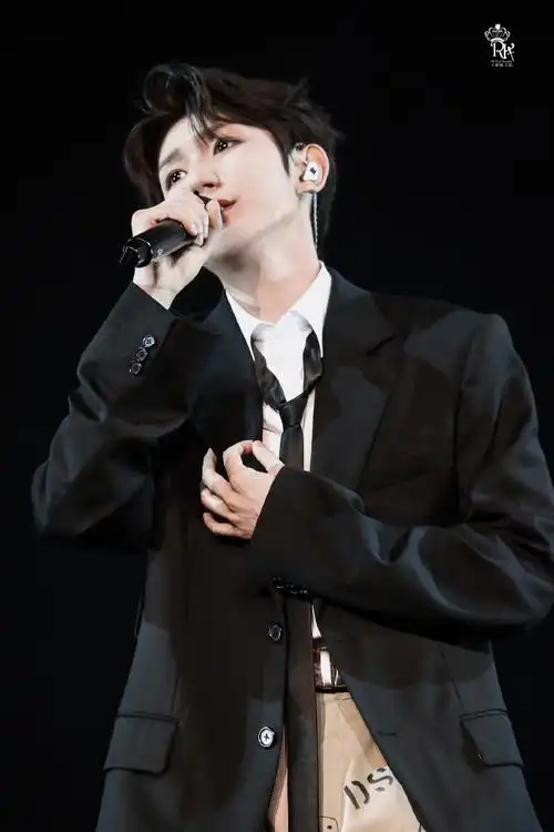 王源客厅狂欢巡演