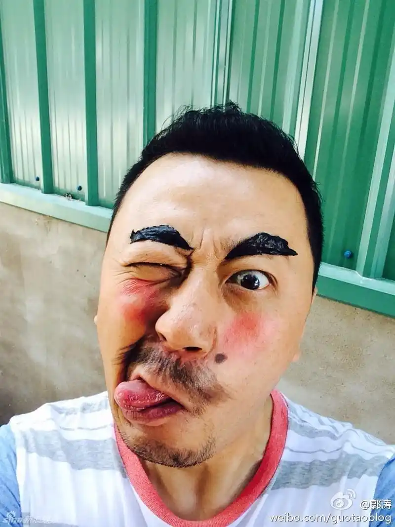 黄晓明李冰冰任泉pk扮鬼脸明星搞怪犯二大起底