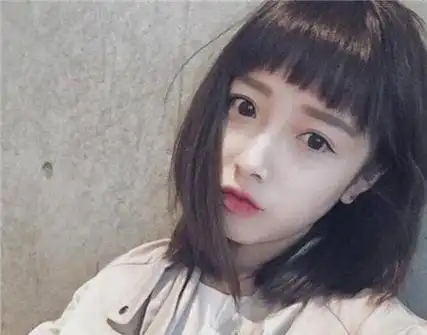 最流行的发型"眉上刘海"短发发型设计搭配!