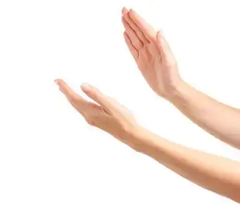 女人的手鼓掌照片