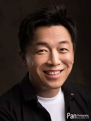 《一出好戏》票房破9亿,"跨界摄影师"潘石屹为黄渤拍摄写真