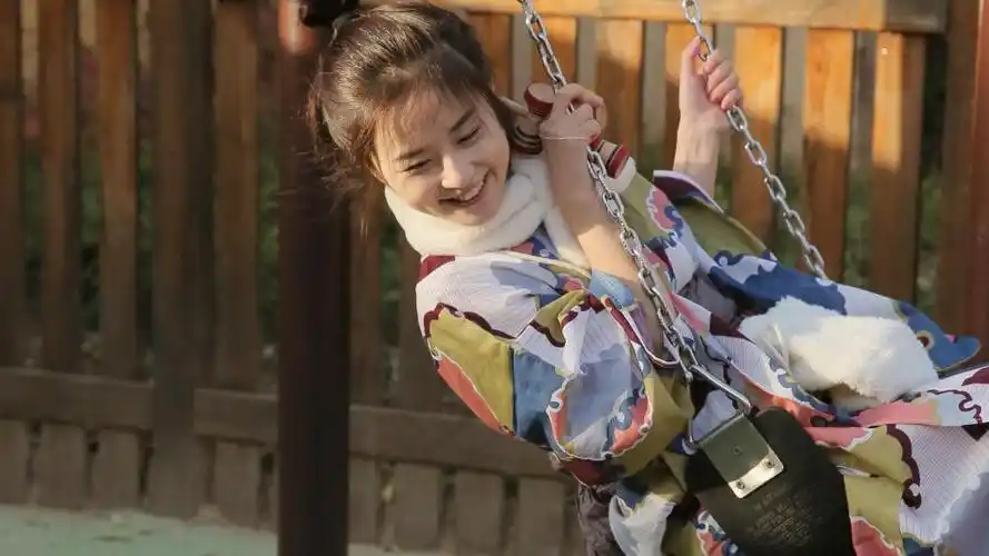 漂亮美丽的小姐姐,高清壁纸图片,清纯美女-回车桌面