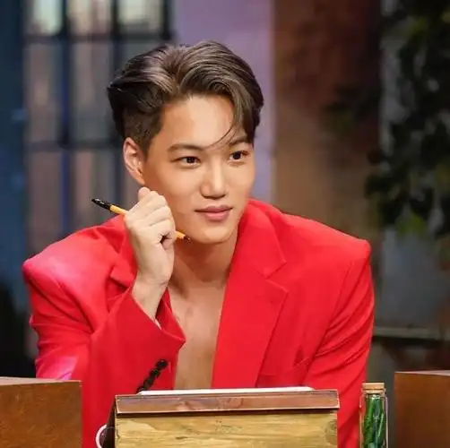 《惊人的星期六》释出灿开白单人预告照,精彩内容尽在下周|exo|金钟仁