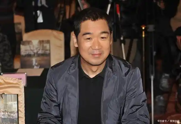 张国立,这个曾经风光无限的老戏骨,如今却陷入了一场声誉危机.