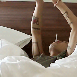 考古 权志龙与烟